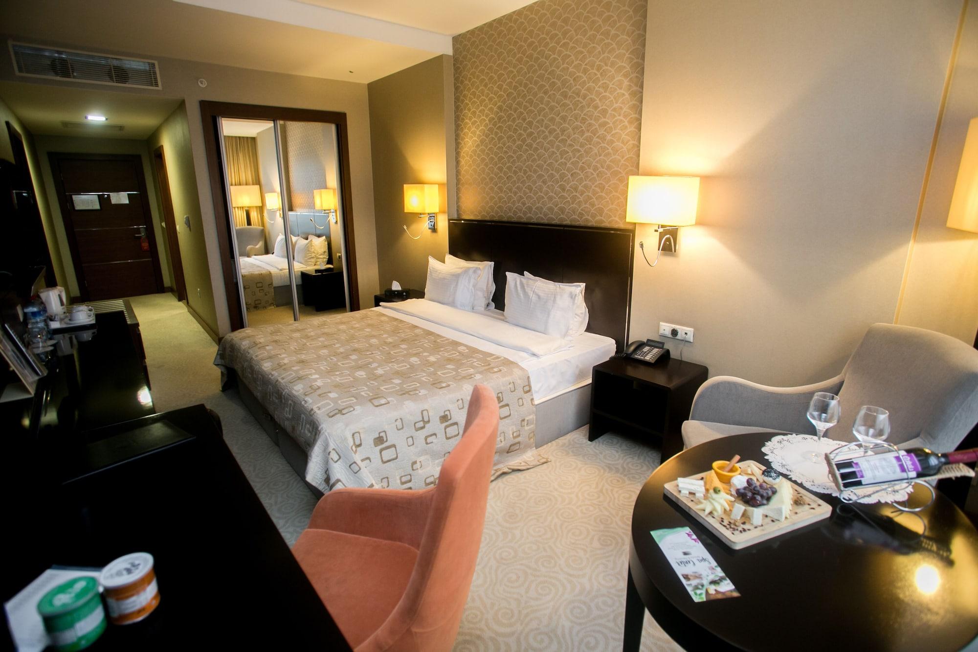 Point Hotel Baky Esterno foto