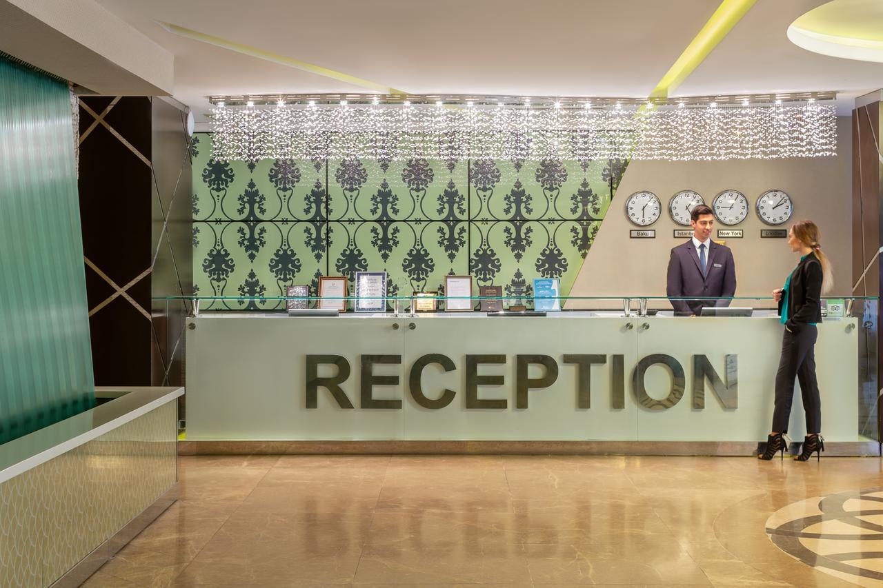 Point Hotel Baky Esterno foto
